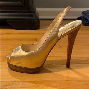 Authentic gold leather Christian Louboutin heels